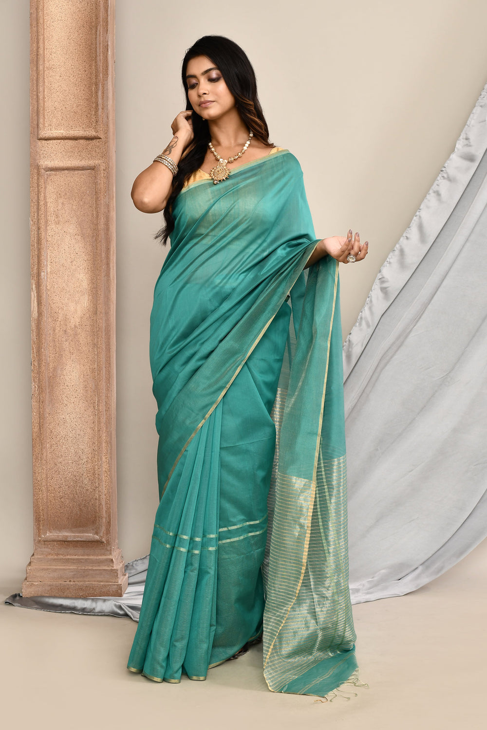 Sea-Green-Maheshwari-Tissue-Saree-With-Golden-Stripes-Pallu