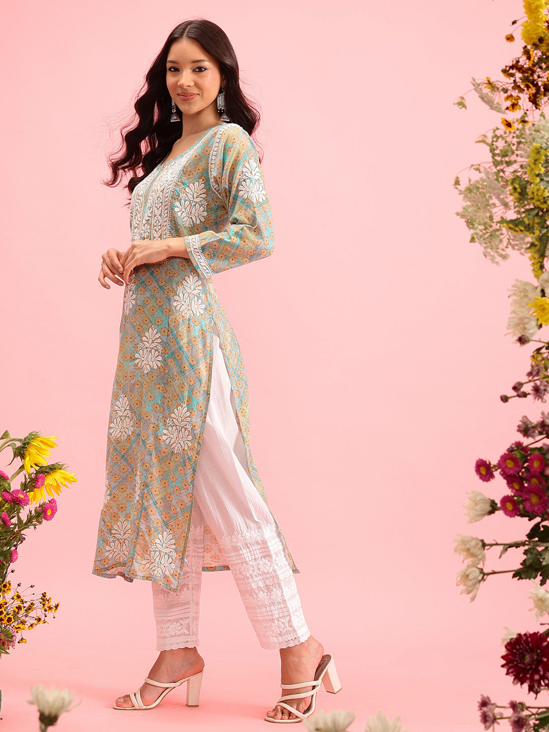 Sea-Green-&-White-Mul-Cotton-Embroidered-Chikankari-Kurta