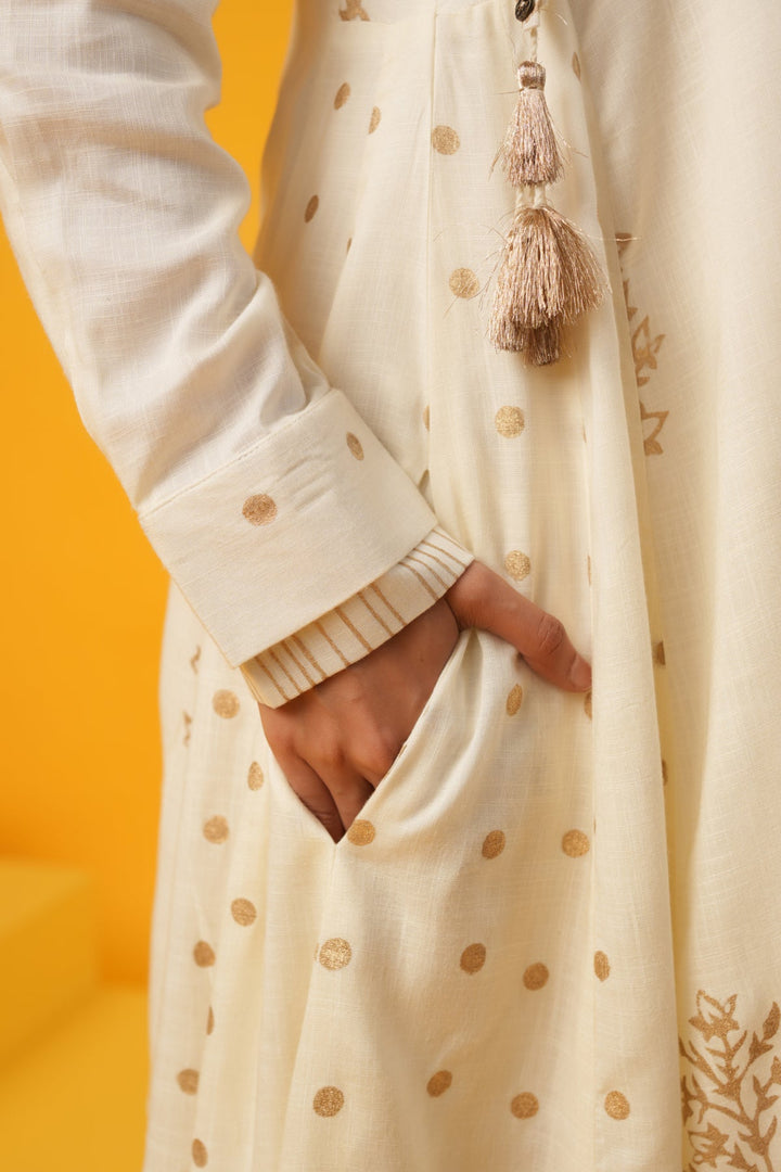 Swarnaa-Kanak-Off-White-Rayon-Slub-Block-Print-Dress