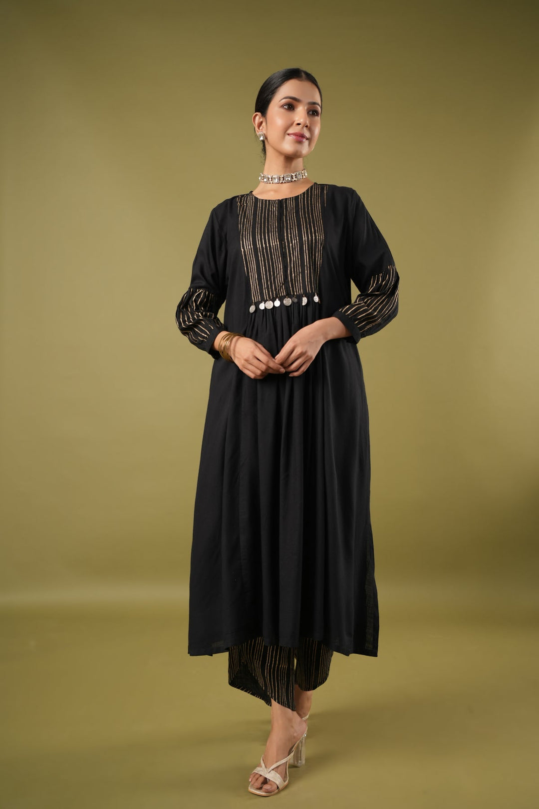 Swarnaa-Taamras-Black-Rayon-Slub-Block-Print-Kurta