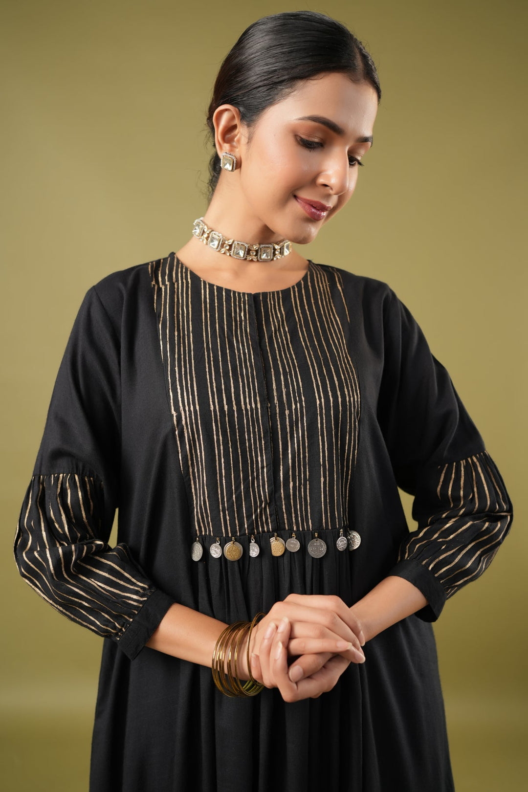 Swarnaa-Taamras-Black-Rayon-Slub-Block-Print-Kurta