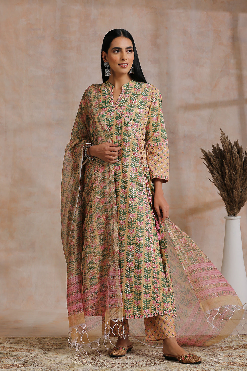 Beige-&-Pink-Kota-Doria-Hand-Block-Printed-Dupatta