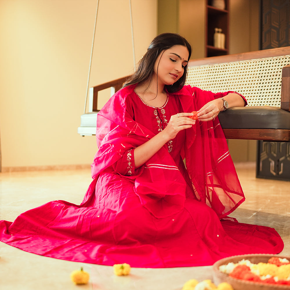Maroon-Red-Silk-Blend-Zari-Embroidered-3-Piece-Kurta-Set
