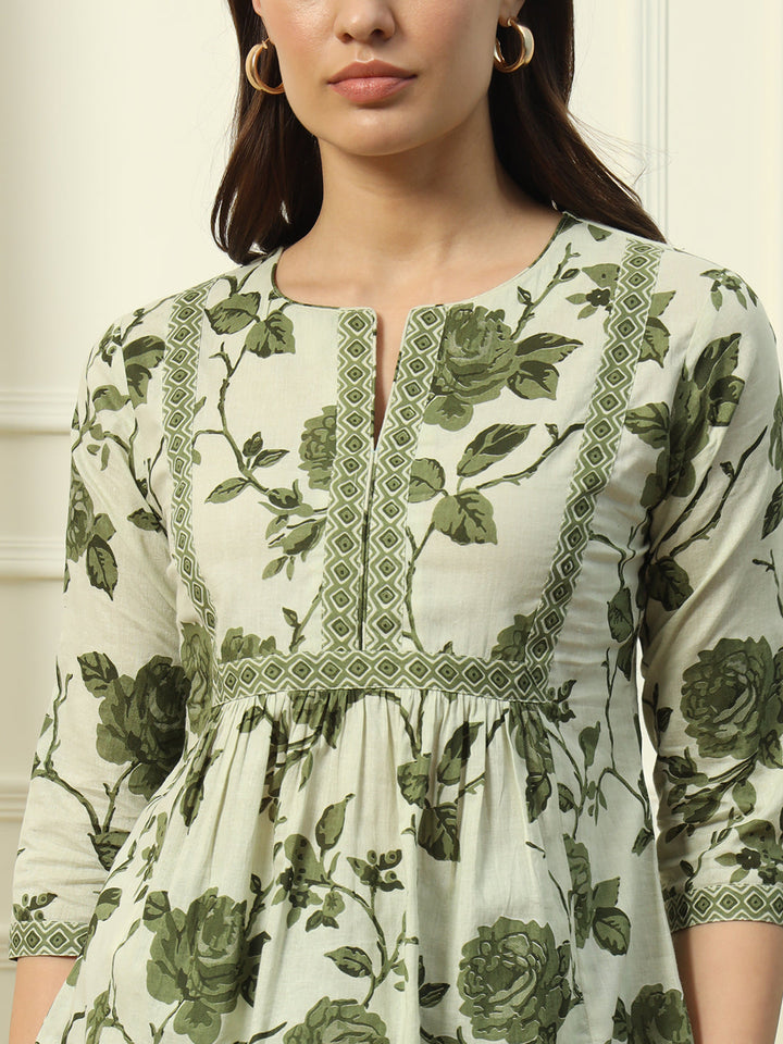 Pista-Green-Cotton-Floral-Printed-Top