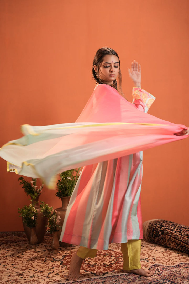 Sky-Blue-&-Pink-Silk-Blend-Printed-3-Piece-Kurta-Set