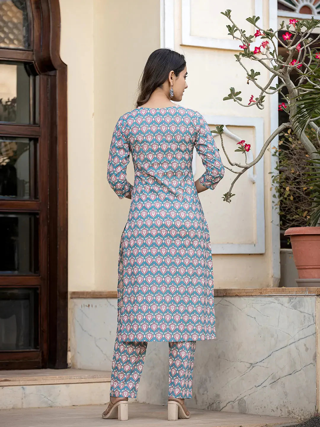 Teal-Blue-Cotton-Leaf-Print-Straight-3-Piece-Kurta-Set