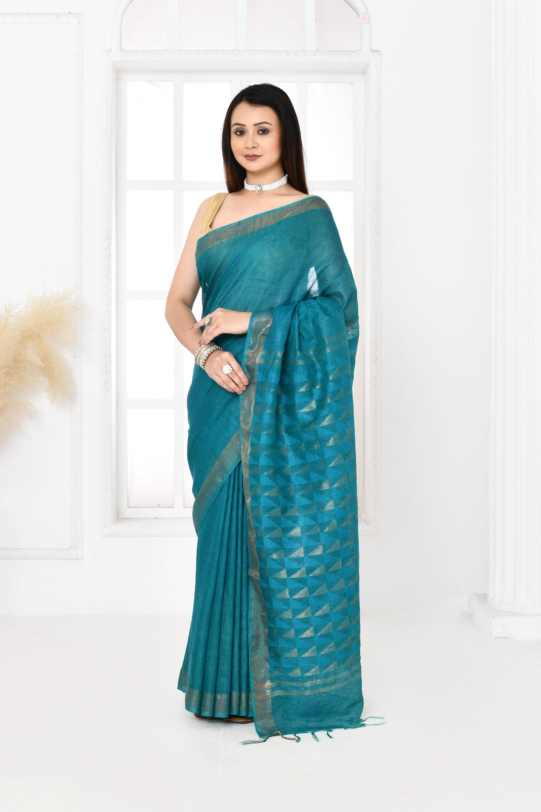 Teal-Green-Tussar-Linen-Handloom-Saree-With-Woven-Zari-Pallu