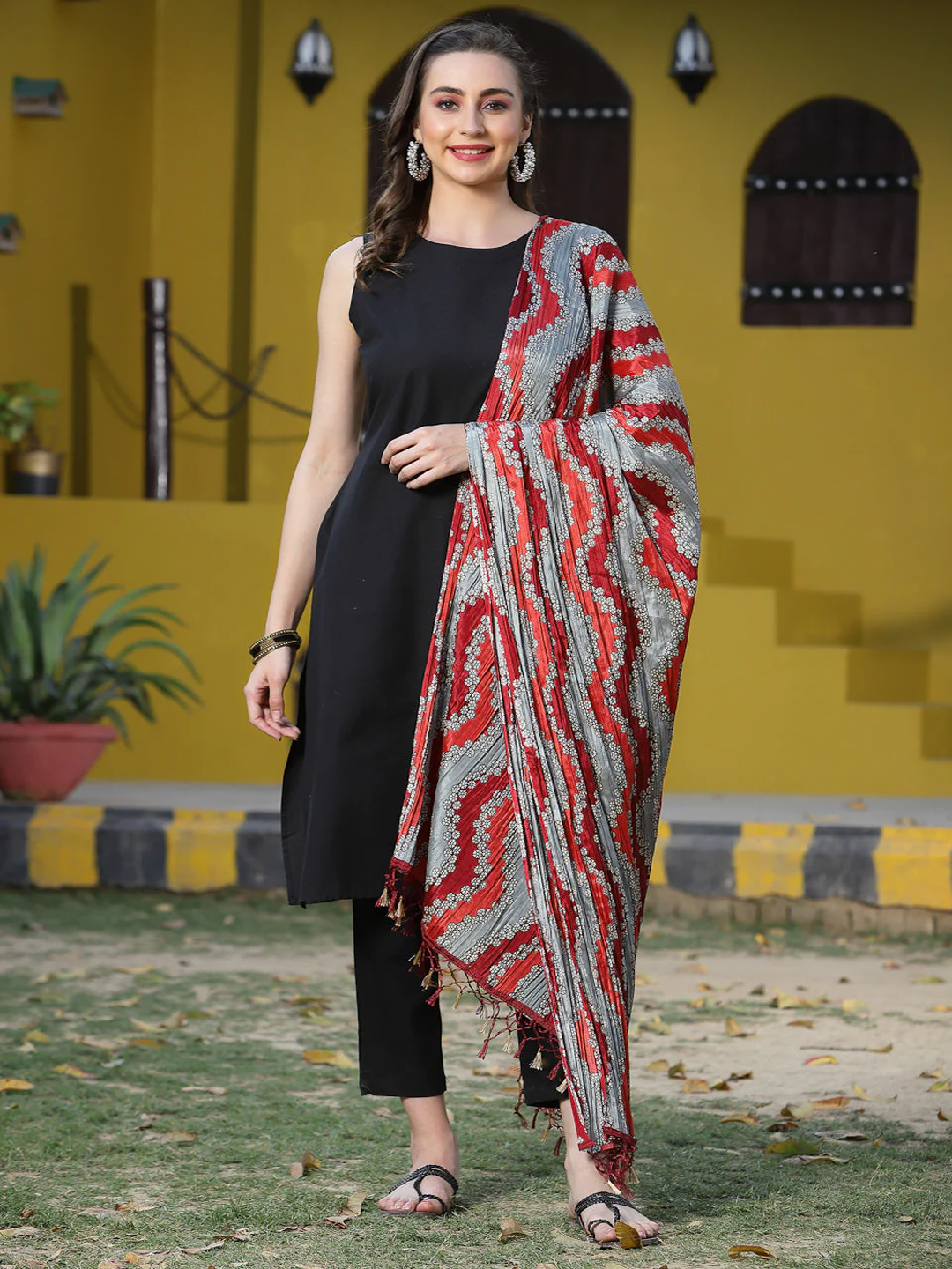 Black-Solid-Cotton-Blend-Straight-3-Piece-Kurta-Set