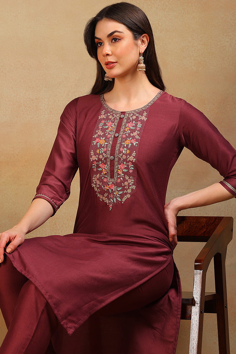 Mauve-Silk-Blend-Solid-Embroidered-Straight-Kurta