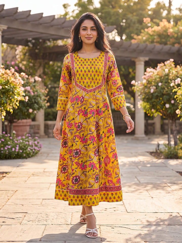 Yellow Floral Printed Cotton Blend Kurta