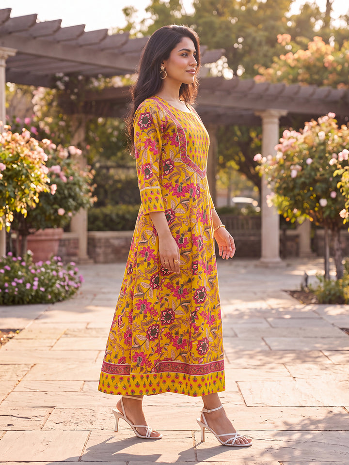 Yellow Floral Printed Cotton Blend Kurta
