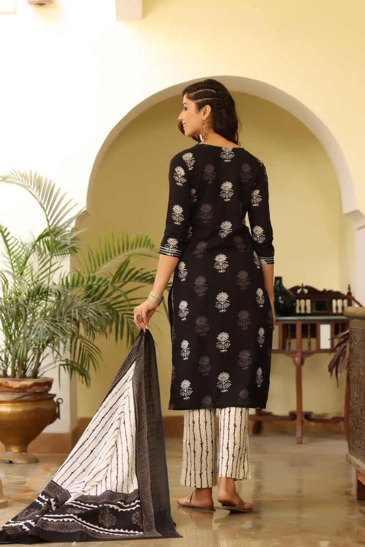 Black-&-White-Printed-Rayon-Blend-Kurta-with-Trousers-&-Dupatta