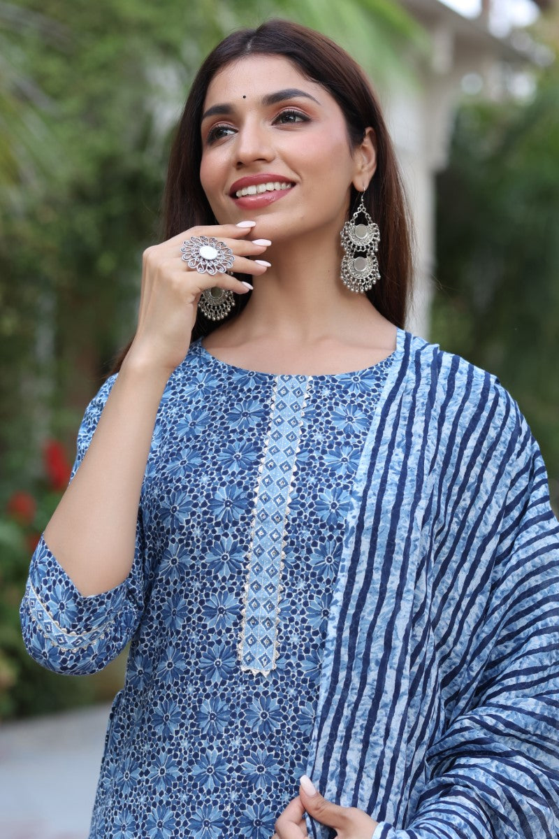 Blue-&-White-Cotton-Fabric-Printed-Fancy-Kurta-And-Palazzo