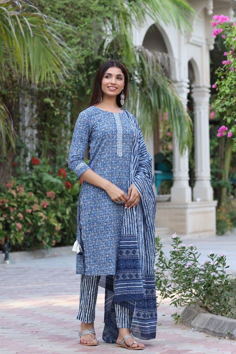 Blue-&-White-Cotton-Fabric-Printed-Fancy-Kurta-And-Palazzo
