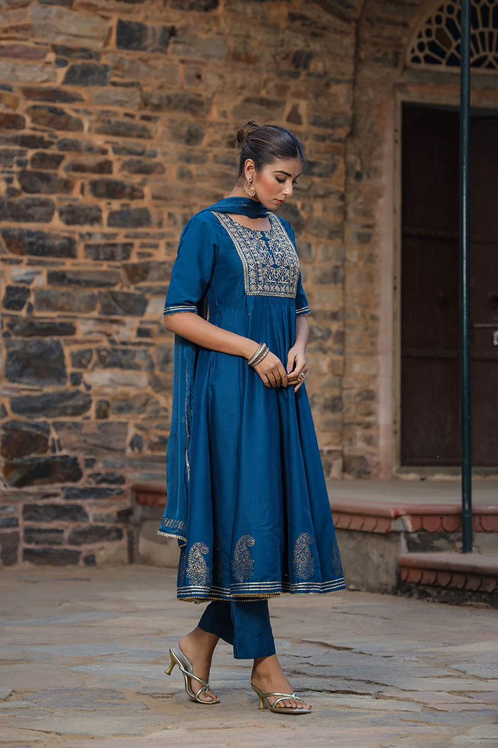 Teal-Silk-Blend-Anarkali-3-Piece-Kurta-Set