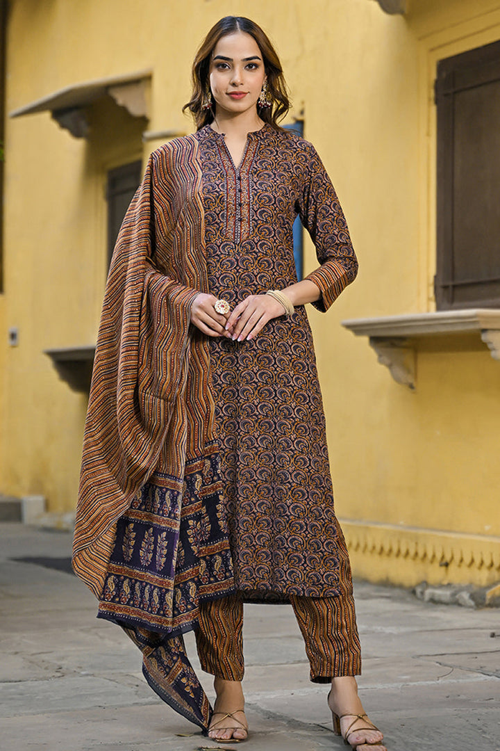 White-Silk-Blend-Embroidered-Straight-3-Piece-Kurta-Set