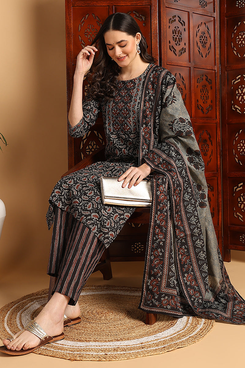 White-Silk-Blend-Embroidered-Straight-3-Piece-Kurta-Set