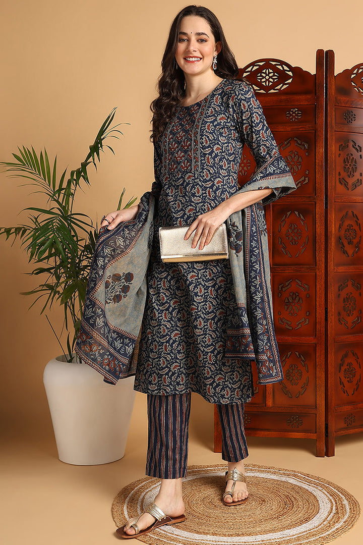 White-Silk-Blend-Embroidered-Straight-3-Piece-Kurta-Set