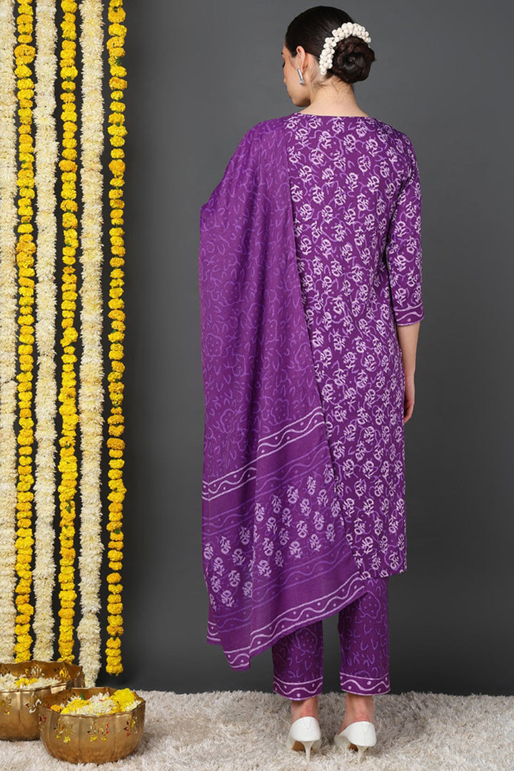 Violet-Rayon-Blend-Ethnic-Motifs-Printed-Straight-Suit-Set