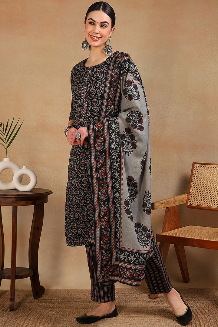 Black-Rayon-Blend-Floral-Embroidered-Straight-3-Piece-Kurta-Set