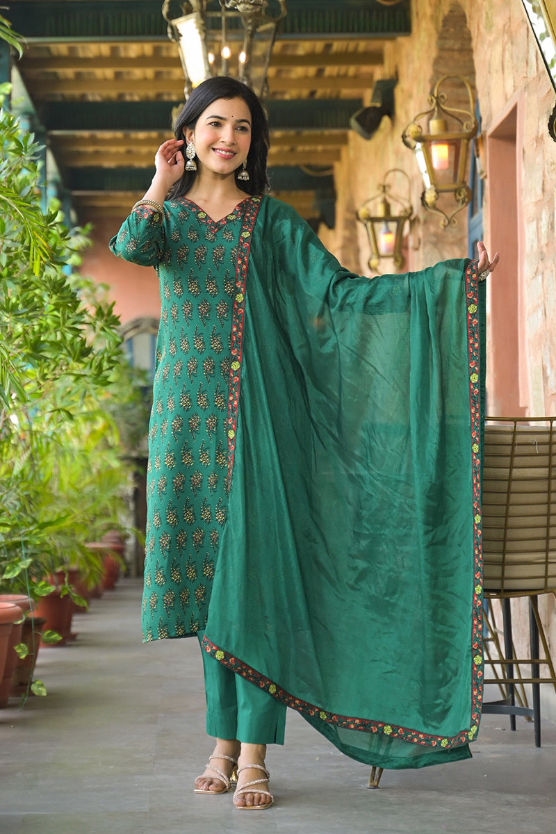 Green-Viscose-Rayon-Floral-Printed-Straight-3-Piece-Kurta-Set