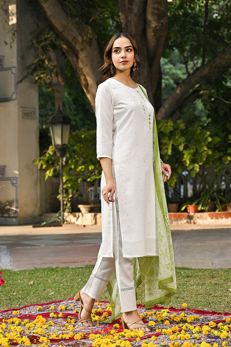 Green-Rayon-Blend-Solid-Embroidered-Straight-Kurta-Set