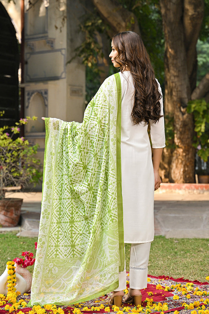 Green-Rayon-Blend-Solid-Embroidered-Straight-Kurta-Set