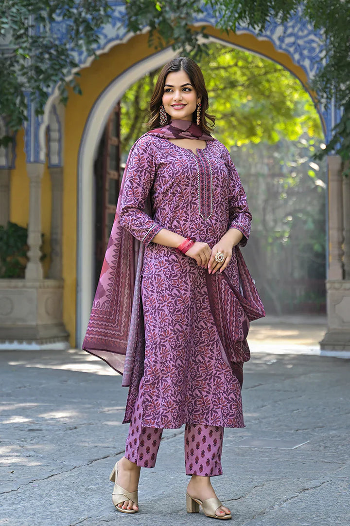 Pink Cotton Blend Floral Printed Straight Kurta Trousers With Dupatta