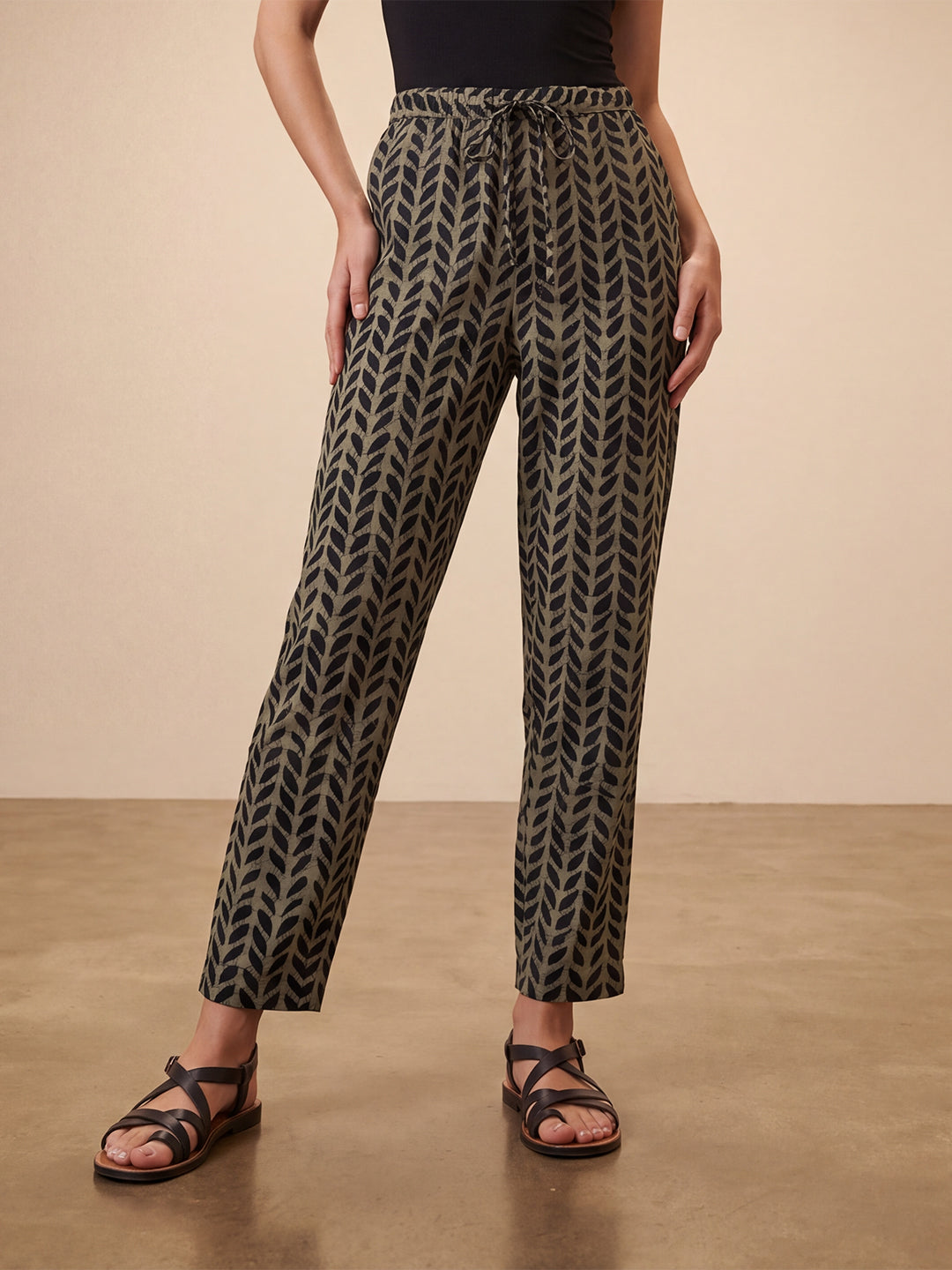 Black Botanical Printed Trouser