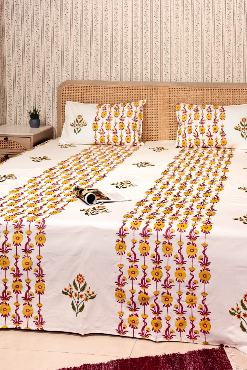 White-Super-King-Bedsheet-With-2-Pillow-Covers