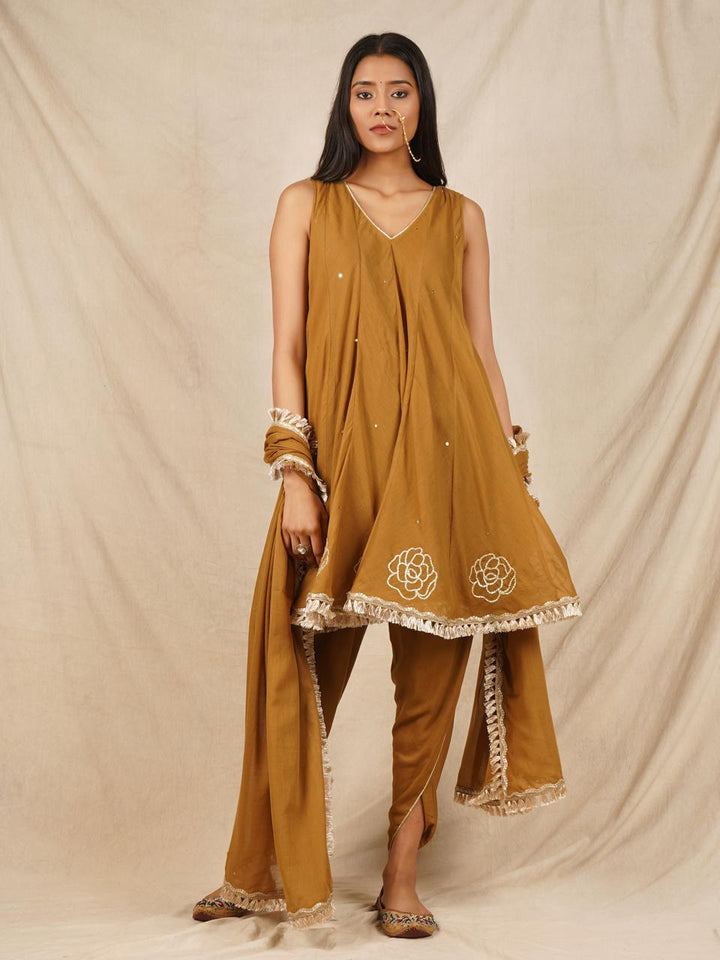 zeresouq-brown-kurta-with-tulip-pant-set