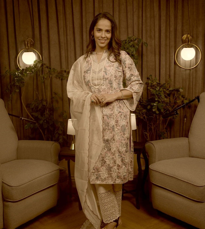 Pink-Cotton-Blend-Floral-Printed-3-Piece-Kurta-Set