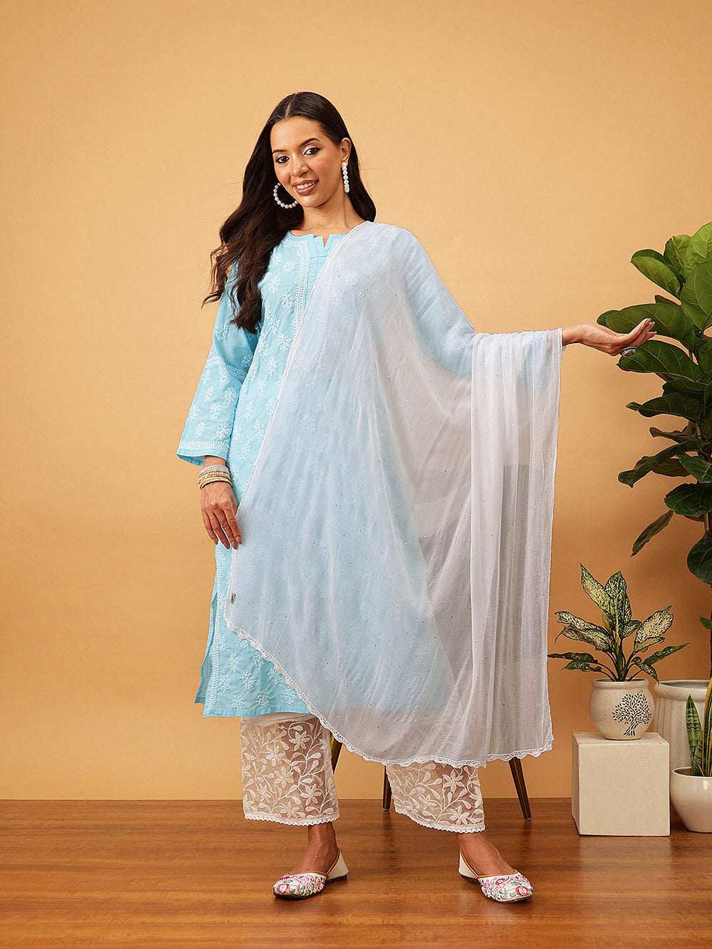 White-Chiffon-Mukaish-Work-Dupatta-With-Embroidered-Border