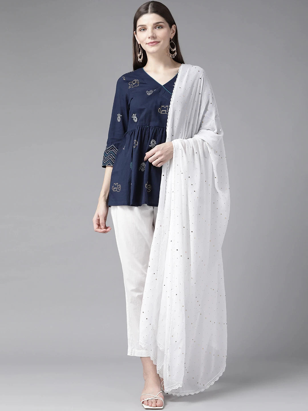 White-Chikankari-Dupatta-With-Muqaish-Work