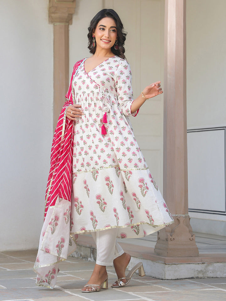 White-Cotton--Floral-Printed-3-Piece-Kurta-Set