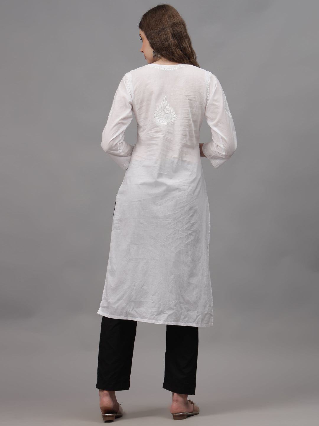 White-Cotton-Embroidery-Chikankari-Kurta