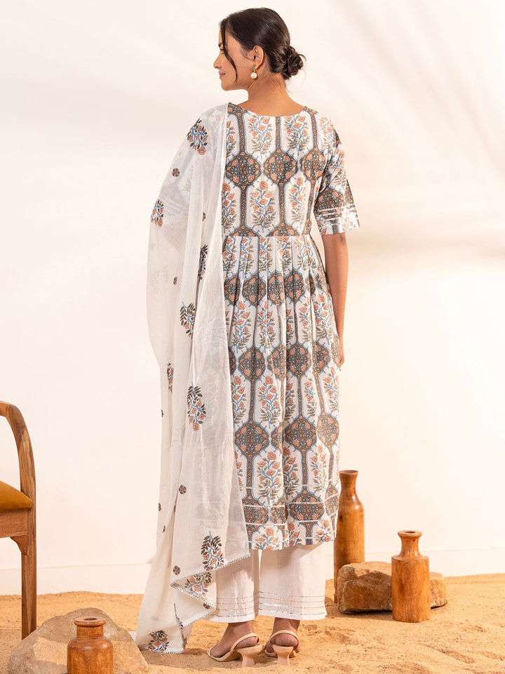 ZERESOUQ-White-Cotton-Floral-Printed-Flared-3-Piece-Kurta-Set