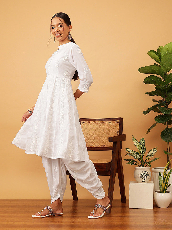 White-Cotton-Hand-Embroidered-Manderian-Collar-Anarkali-Kurta