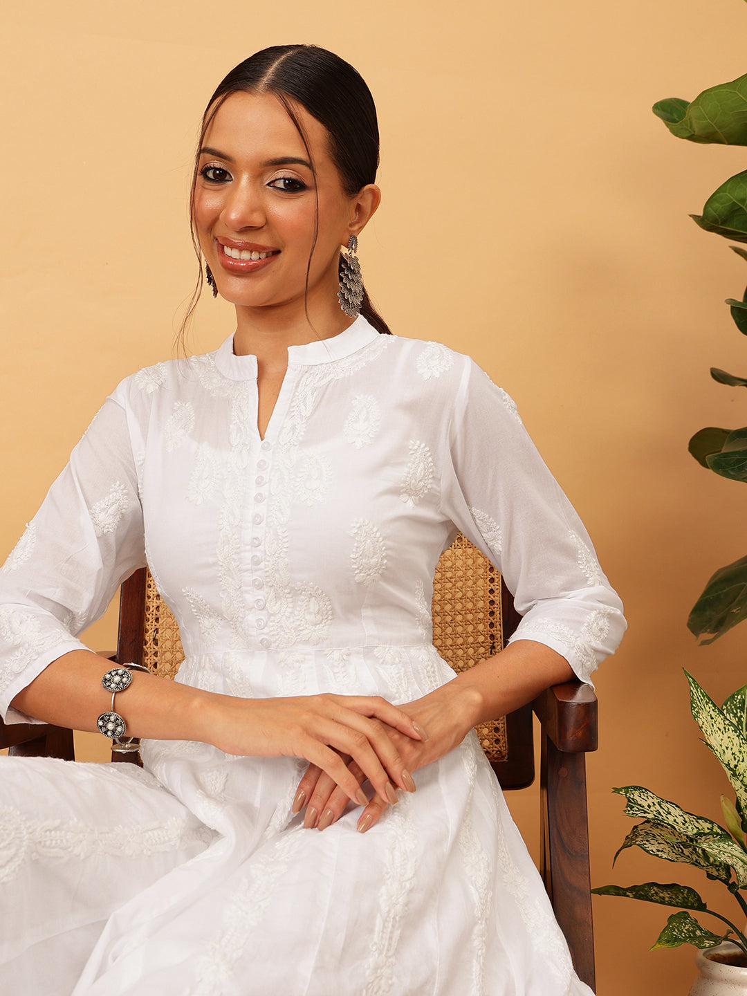 White-Cotton-Hand-Embroidered-Manderian-Collar-Anarkali-Kurta