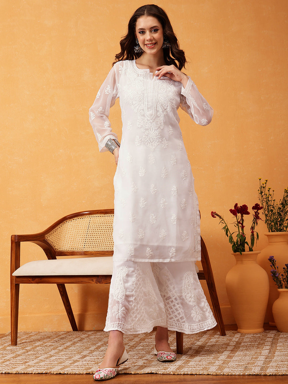 White-Georgette-Embroidered-Chikankari-2-Piece-Kurta-Set