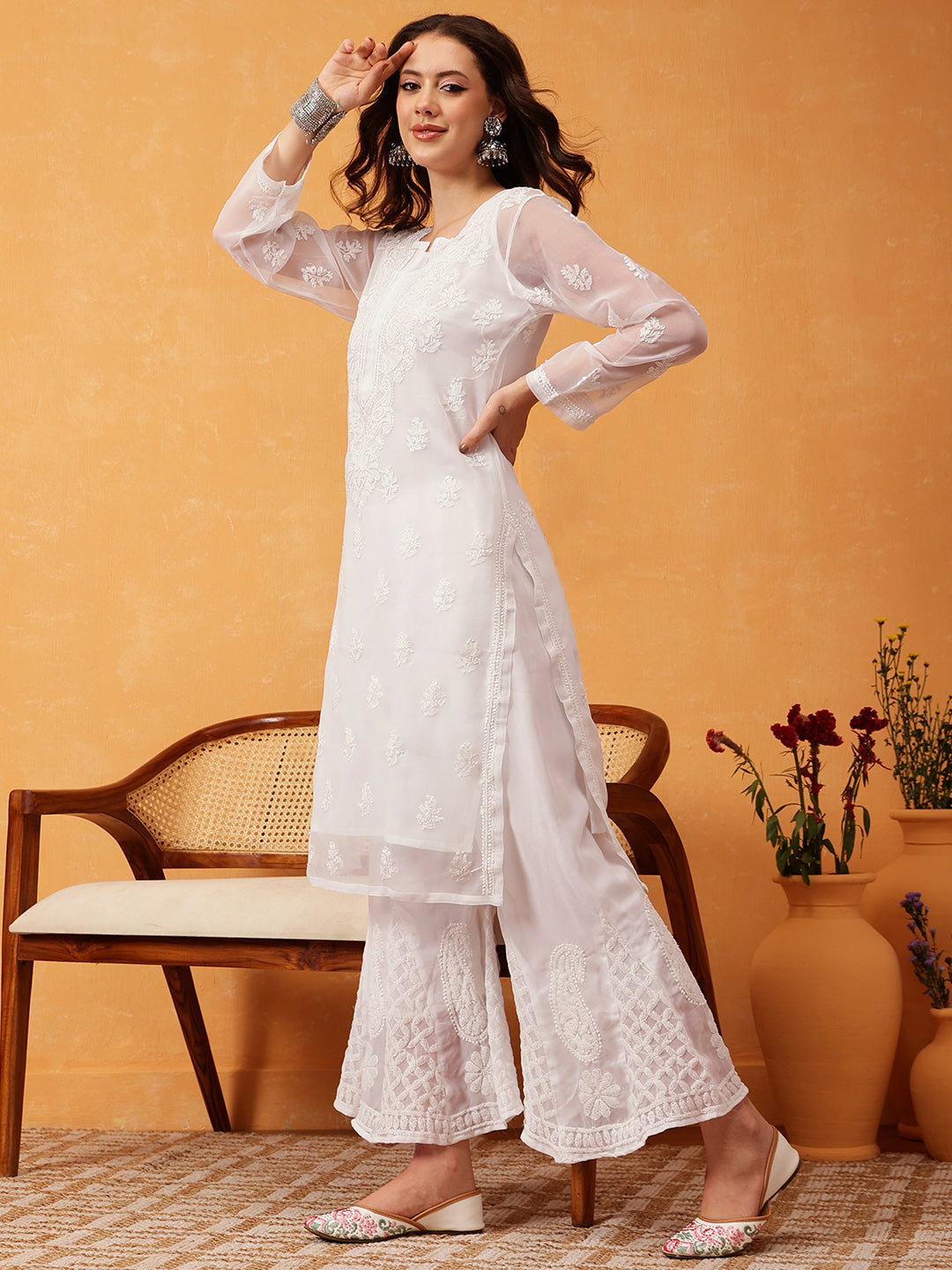 White-Georgette-Embroidered-Chikankari-2-Piece-Kurta-Set