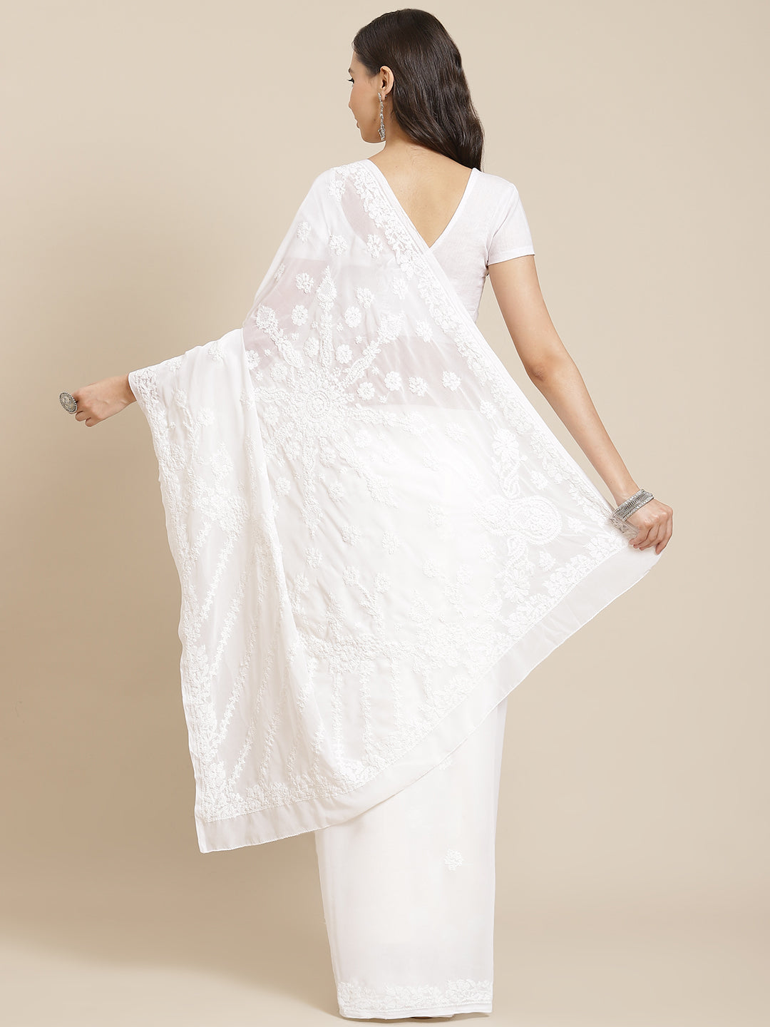 White-Georgette-Hand-Embroidered-Chikankari-Saree