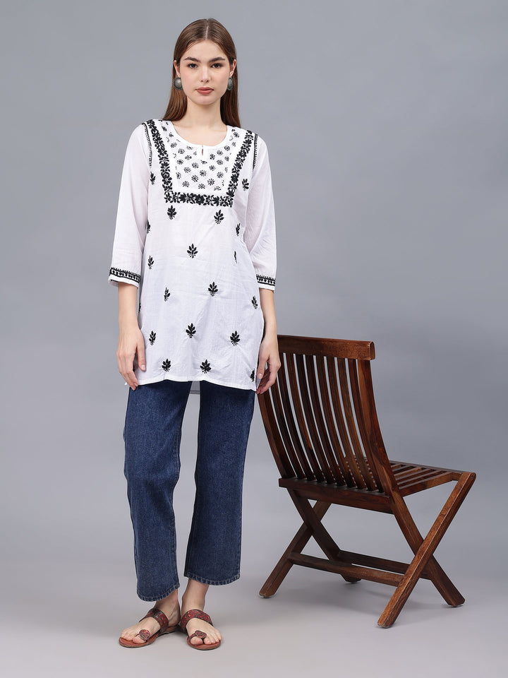 White-&-Black-Cotton-Embroidered-Chikankari-Tunic