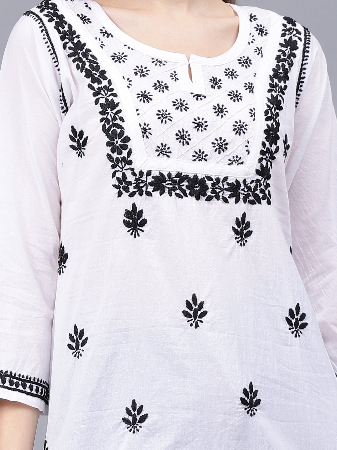 White-&-Black-Cotton-Embroidered-Chikankari-Tunic