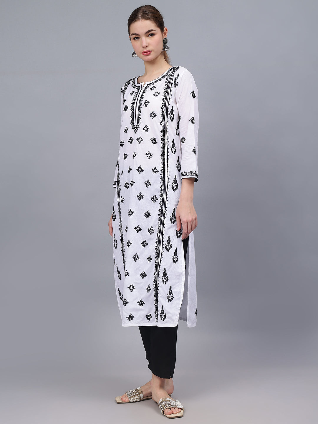 White-&-Black-Cotton-Hand-Embroidered-Chikankari-Kurti