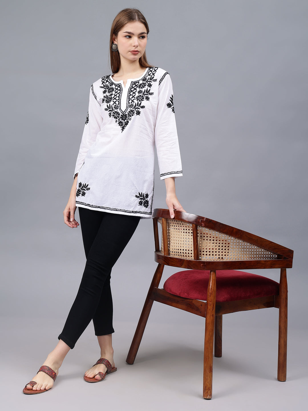 White-&-Black-Cotton-Hand-Embroidered-Chikankari-Tunic