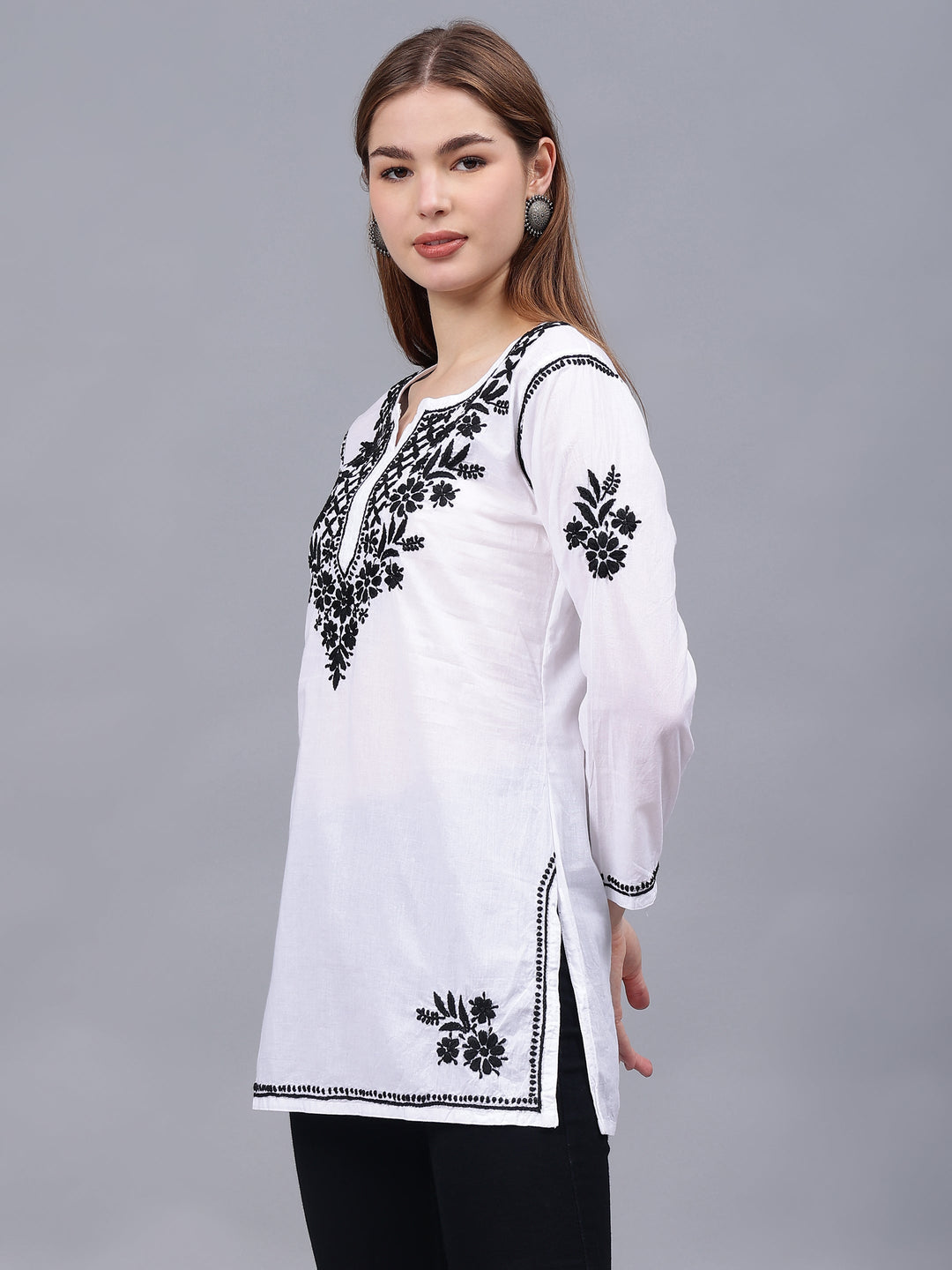 White-&-Black-Cotton-Hand-Embroidered-Chikankari-Tunic