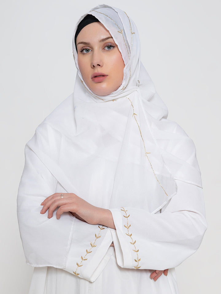 White-100%-Polyester-Embroidered-Abaya-With-Scarf
