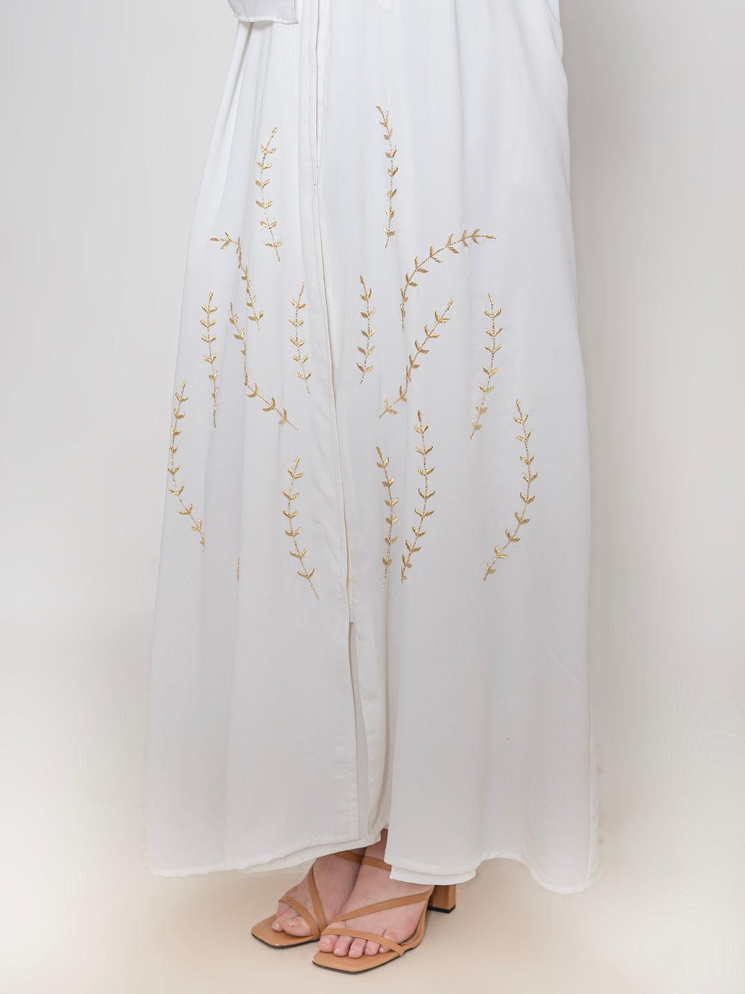 White-100%-Polyester-Embroidered-Abaya-With-Scarf