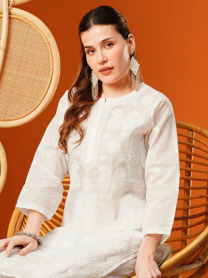 White-Cotton-Embroidered-Chikankari-Kurta-Only